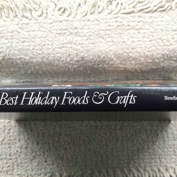 McCall's Holiday Book Recipes & Crafts - Picture 2 of 11